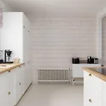 Villa Omakotitalo Jyvaeskylaen Keskustassa *